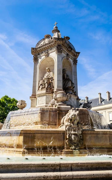 Der Brunnen Saint-Sulpice oder Brunnen der vier Bischof.paris, Frankreich — Stockfoto