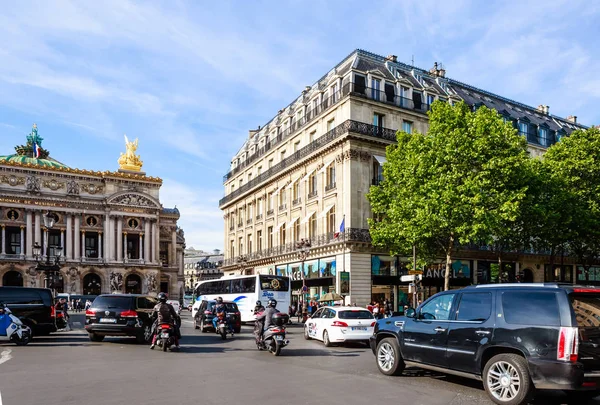 Miejsce de L 'Opera. La Grand Hotel.Paryska Opera Narodowa. — Zdjęcie stockowe
