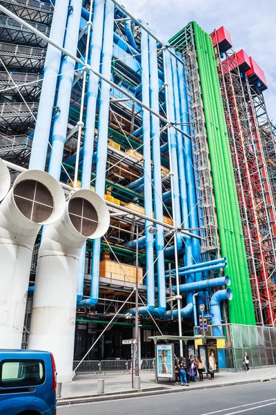 Detalj av den moderna high tech-arkitekturen för Centre Georges Pompidou — Stockfoto