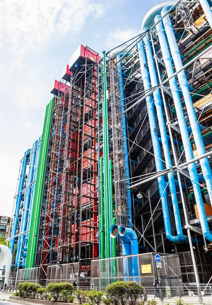 Detalle de la arquitectura moderna de alta tecnología del Centro George Pompidou — Foto de Stock
