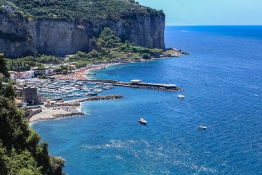Amalfi Coast Vico Equense yakınında. İtalya