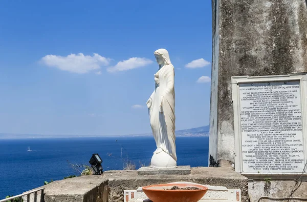 Vico Equense Itálie Července 2017 Socha Kostel Santissima Annunziata Vico — Stock fotografie