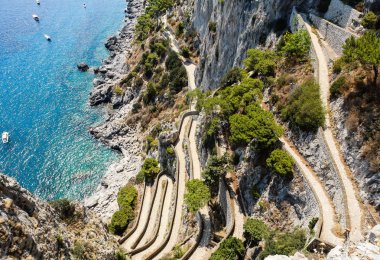 Krupp Augustus bahçeleri, Capri, İtalya Adası üzerinden görüntülemek üzerinde