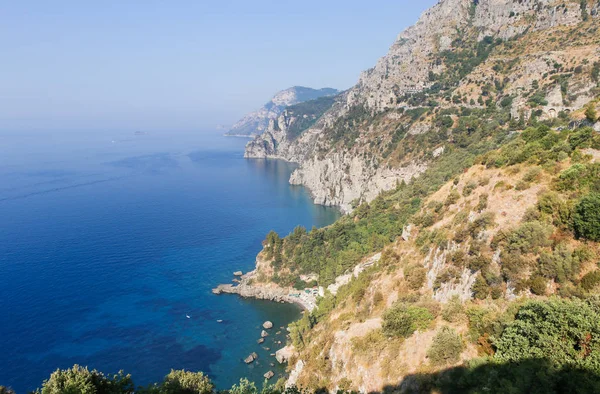 Az Amalfi-partra. Nézd a megfigyelő fedélzetre Positano közelében. — Stock Fotó