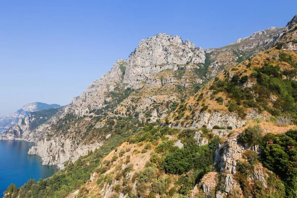 A Costa Amalfitana. Vista do convés de observação perto de Positano . — Fotografia de Stock