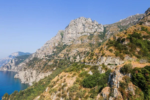 Az Amalfi-partra. Nézd a megfigyelő fedélzetre Positano közelében. — Stock Fotó