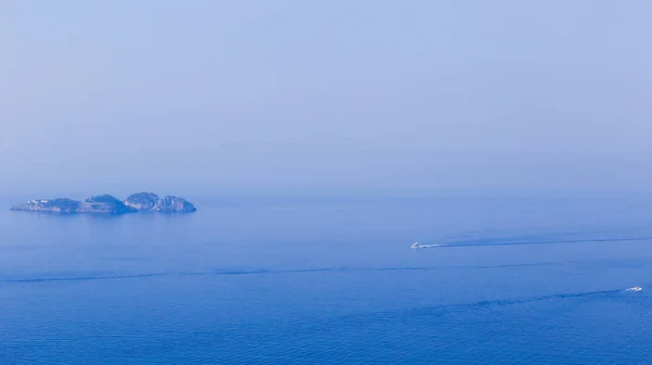 Vista de Li Galli, an archipelago belonging to the town of Posit — Stock Photo, Image