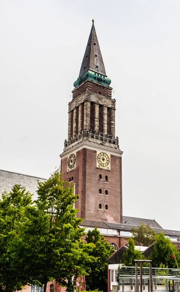 Torre del Ayuntamiento, hito de la ciudad, Kiel, Schleswig-Holstein , — Foto de Stock