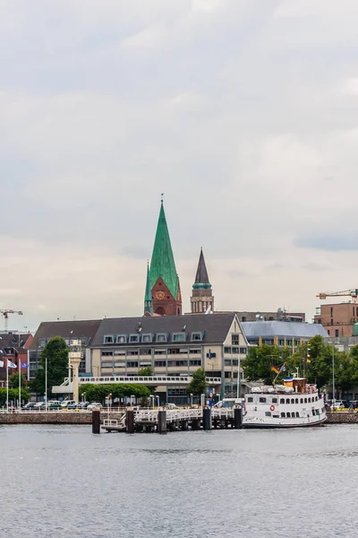 Pohled na město Kiel, přístav a pobřeží, Severní Germ — Stock fotografie