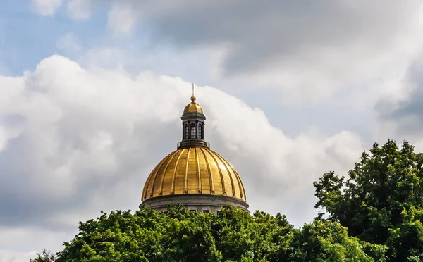 St. Isaac Katedrali, Saint Petersburg, Rusya 'daki en büyük katedraldir. — Stok fotoğraf