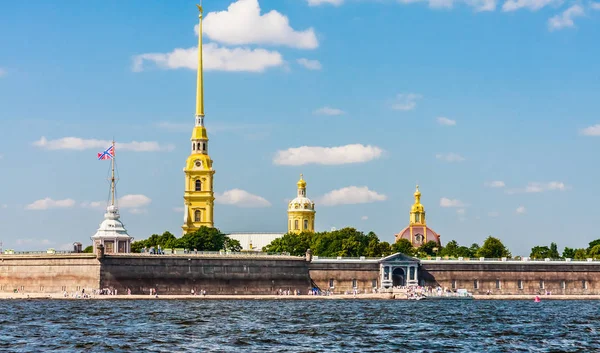 Fort Paul en Peter (Petropavlovskaja) in Sint-Petersburg, — Stockfoto