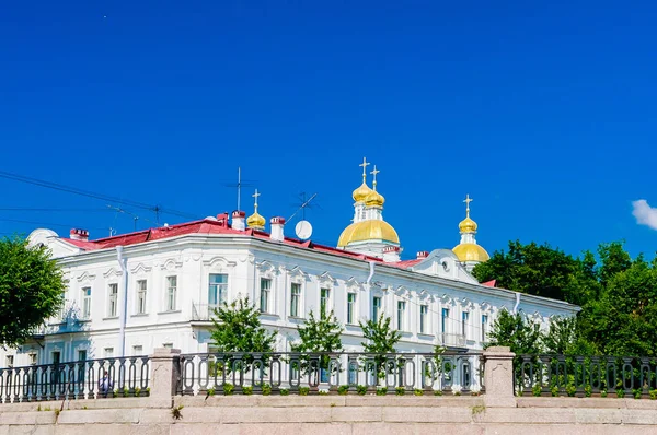 Vista de la Catedral Naval de San Nicolás, San Petersburgo, Russ — Foto de Stock