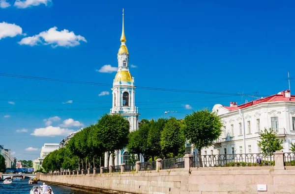 Vista da Catedral Naval de São Nicolau, São Petersburgo, Russ — Fotografia de Stock
