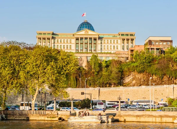 Tbilisi, Georgia. Presidential Administration Palace, Avlabari R — Stock Photo, Image