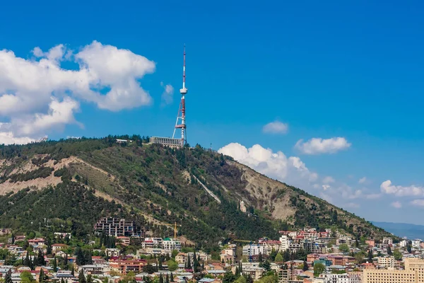 Tbilisi TV Broadcasting Tower on Mtatsminda Hill.  View from Fun — Stock Fotó