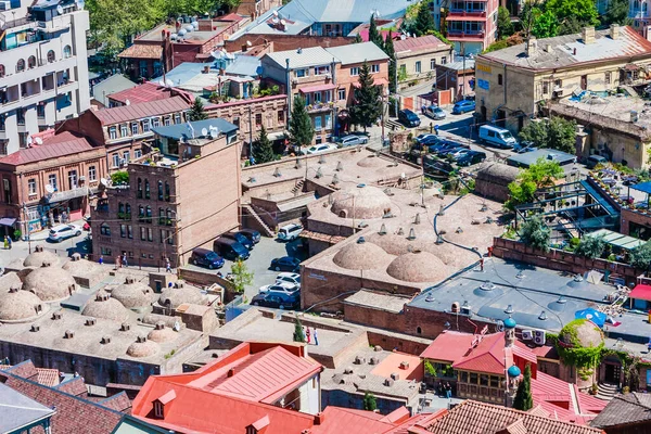 トビリシの旧市街と硫黄風呂の高さからの眺め ジョージア — ストック写真