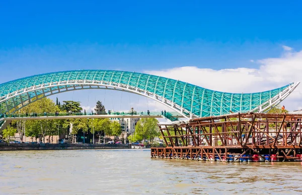 Tbilisi Georgia Bridge Peace Kura River — Stock Photo, Image