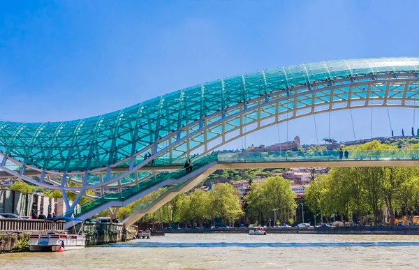 Tiflis Georgia Puente Paz Sobre Río Kura —  Fotos de Stock