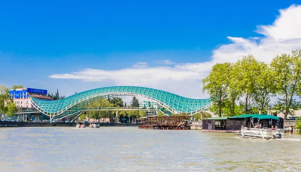 Tbilissi Géorgie Pont Paix Sur Rivière Kura — Photo