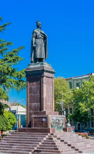 Monument Éminent Poète Homme État Géorgien Xiie Siècle Shota Rustaveli — Photo