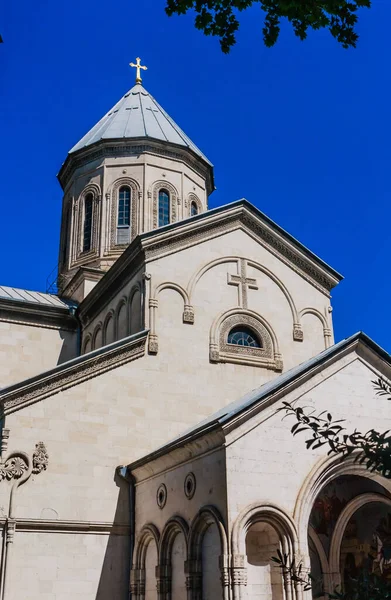 Iglesia Kashveti San Jorge Centro Tiflis Situada Enfrente Del Edificio — Foto de Stock