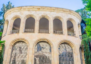 Mtatsminda eski Füniküler Alt İstasyon Binası. Rustaveli Bulvarı. Tiflis. Georgia