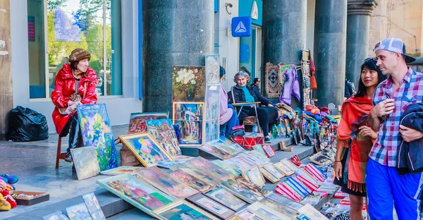 Academia Nacional Ciencias Georgia Avenida Rustaveli Con Comercio Callejero Vendedores — Foto de Stock