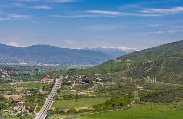 Estrada Perto Cidade Velha Mtskheta Vista Jvari Monestery Geórgia — Fotografia de Stock