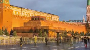 29 Aralık, 2016 Moskova, Rusya Federasyonu. Kızıl Meydan, Lenin Mozolesi ve Rus hükümeti binanın gece görünümü