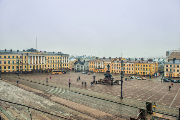 HELSINKI, FINLAND - 28 ЯНВАРЯ 2017: Сенатская площадь

