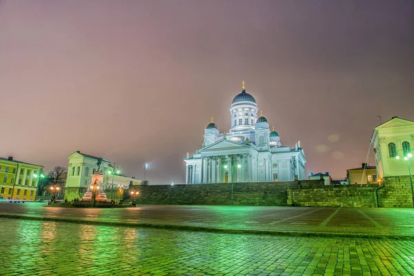 Helsinki cathedral and monument to Alexander II, Finland — Stock Photo, Image