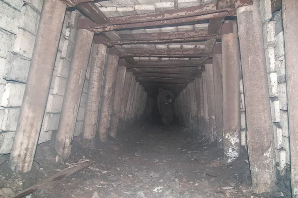 Starych opuszczonych kopalni. — Zdjęcie stockowe