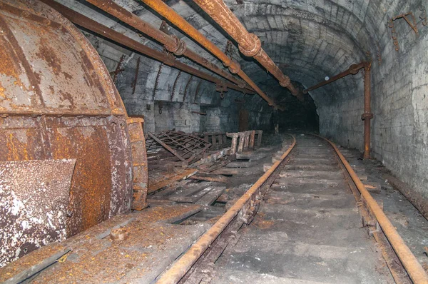 Old derelict mine. — Stock Photo, Image