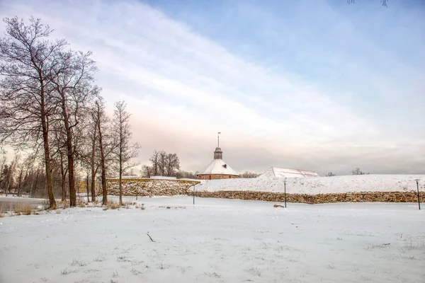 Antigua fortaleza de Korela en la ciudad de Priozersk, Rusia . — Foto de Stock