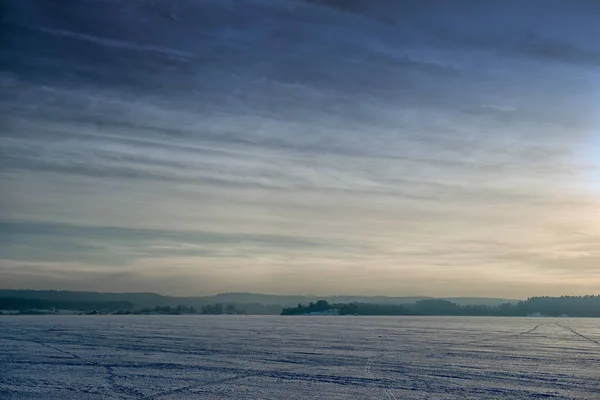 Paisaje, mañana de invierno Lago Ladoga, Rusia . — Foto de Stock