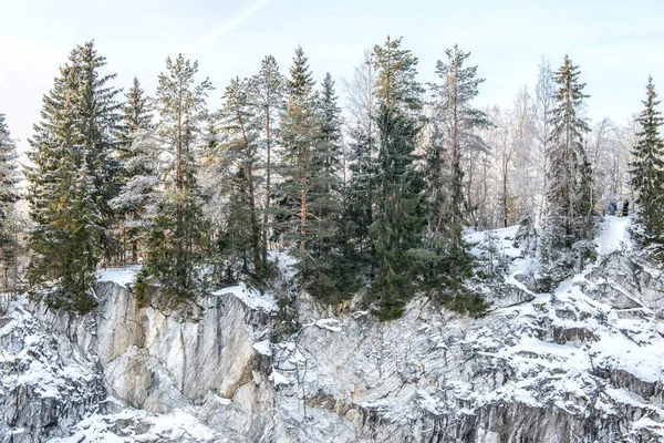 Cantera de mármol Ruskeala, Karelia, Rusia — Foto de Stock