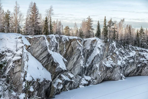 Ruskeala mramorová lom, Karelia, Rusko — Stock fotografie