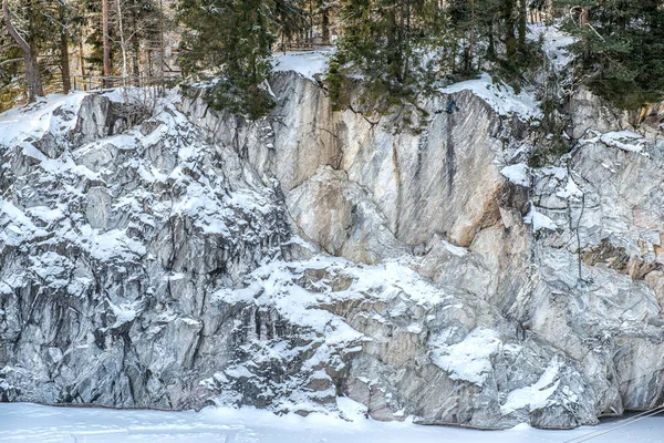 Cantera de mármol Ruskeala, Karelia, Rusia — Foto de Stock