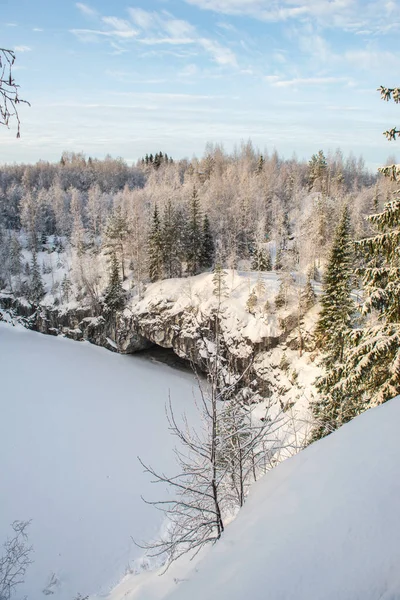Cantera de mármol Ruskeala, Karelia, Rusia — Foto de Stock