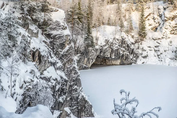 Ruskeala marmorbrott, Karelen, Ryssland — Stockfoto