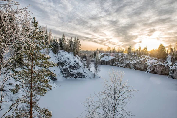 Ruskeala marmorbrott, Karelen, Ryssland — Stockfoto