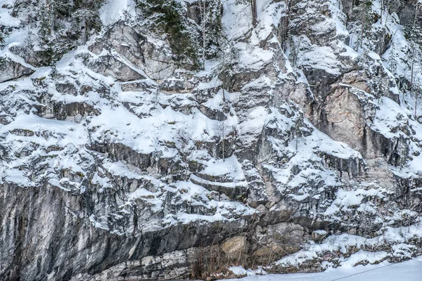 Cantera de mármol Ruskeala, Karelia, Rusia — Foto de Stock