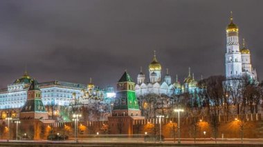 Moskova kremlin kış gece manzarası. Rusya