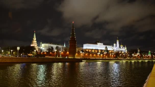 Перегляд Московський кремль у зимову ніч. Росія — стокове відео