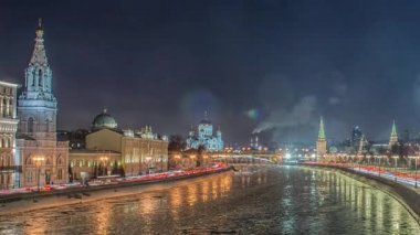 Moskova kremlin kış gece manzarası. Rusya
