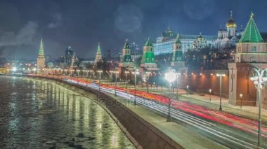 Moskova kremlin kış gece manzarası. Rusya