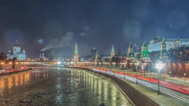 Moskova kremlin kış gece manzarası. Rusya — Stok video