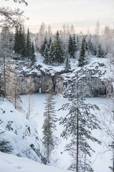 Ruskeala mramorová lom, Karelia, Rusko — Stock fotografie