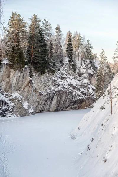 Ruskeala marmeren steengroeve, Karelië, Rusland — Stockfoto