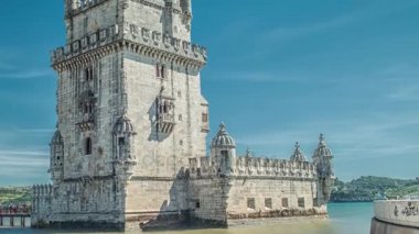 Lizbon, Portekiz. Tagus Nehri ağzında bulunan bir kuledir Belem Kulesi (Torre de Belem) olduğunu.